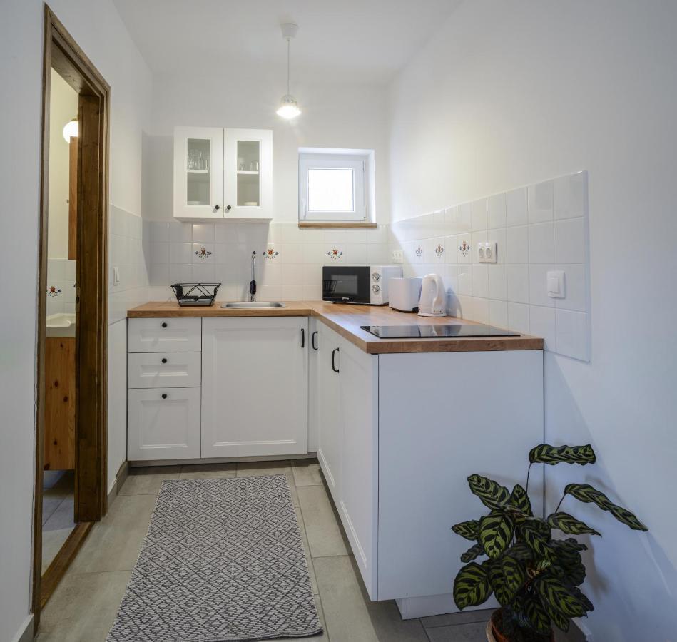 Terrace Apartments III Егер Екстериор снимка